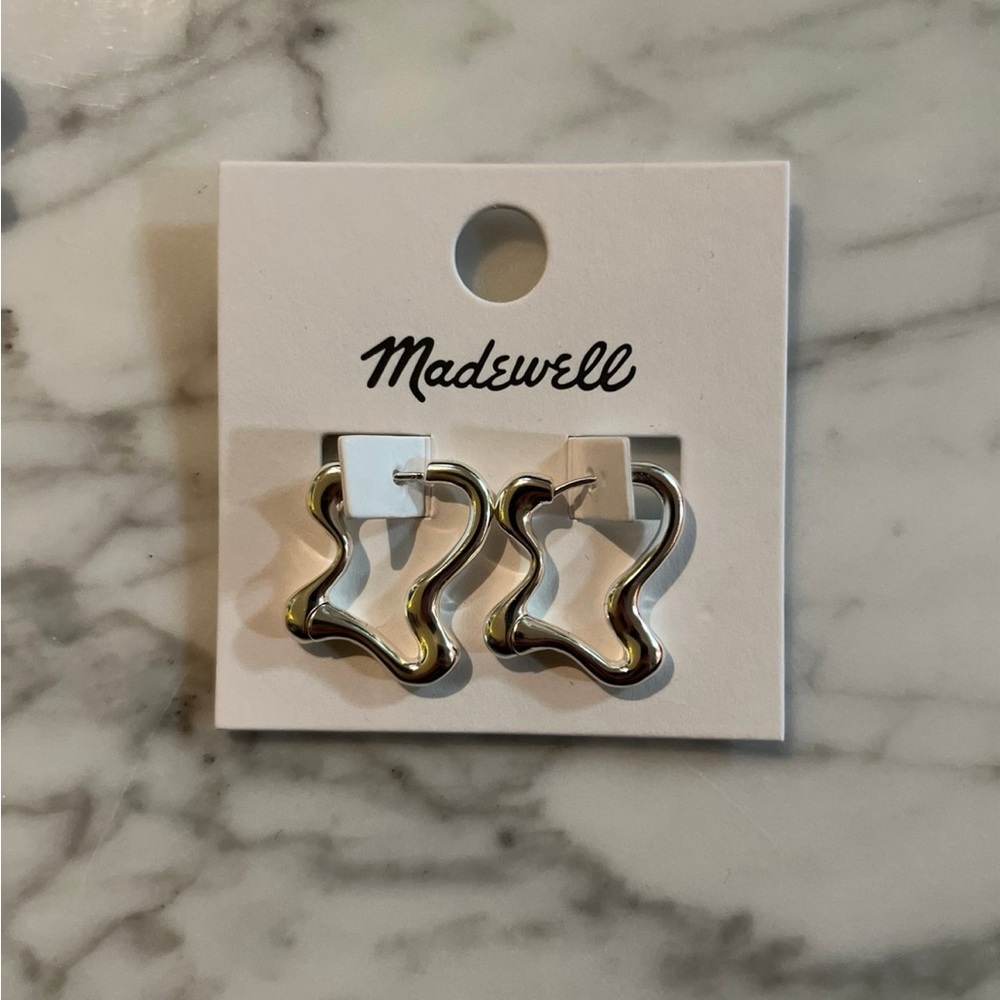 Brand new Madewell Fun Wavy Huggie Hoop Earrings